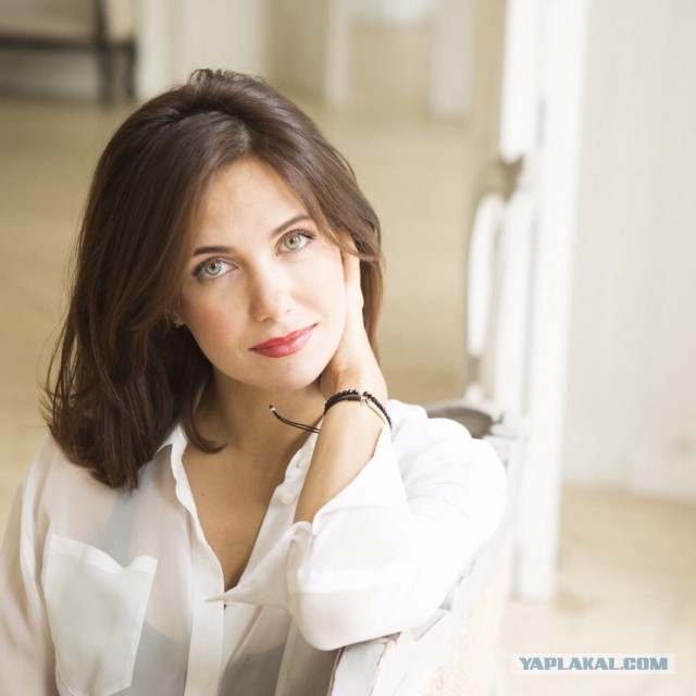 20 самых сексапильно одетых киногероинь