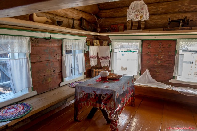 Особенности уральского домостроения и быта