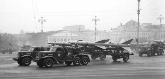 ЗИЛ-157: «автомат Калашникова» среди армейских грузовиков