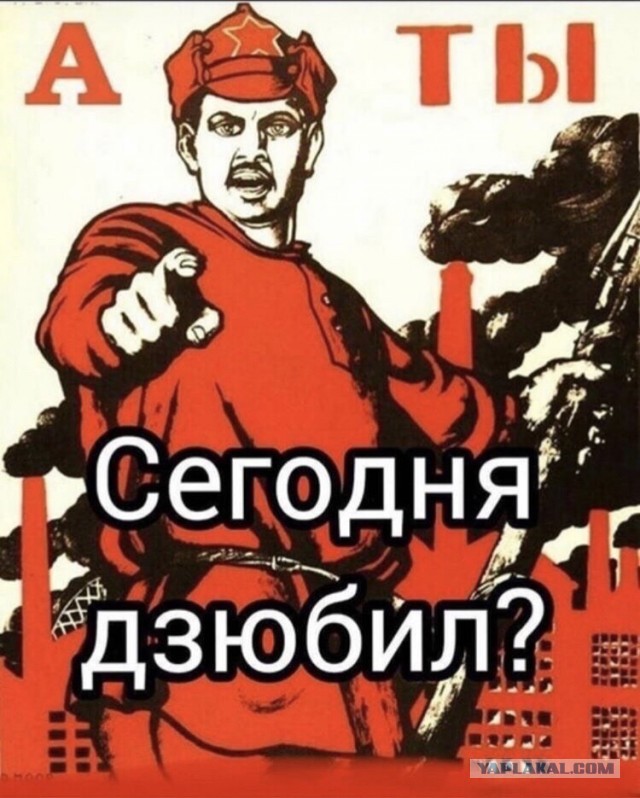 Чудик регулярно выкладывает видео пятой точки своей девушки. Весь вопрос - зачем?