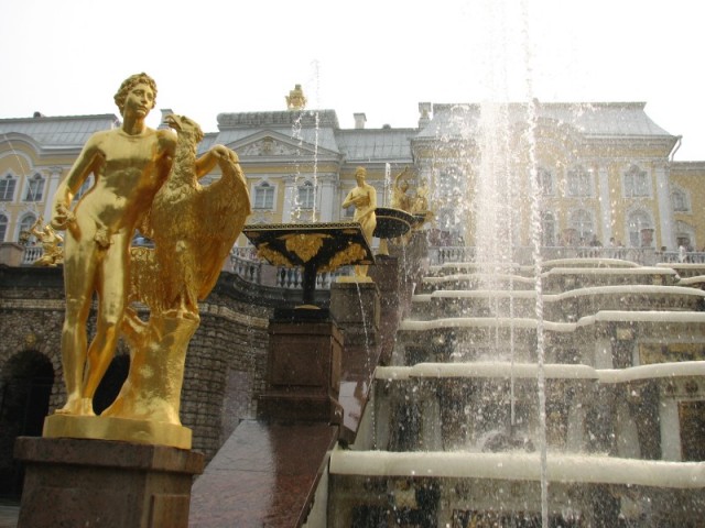 Парки и фонтаны Петергофа
