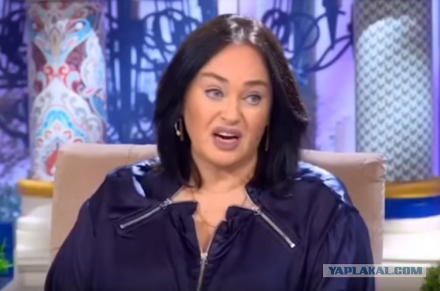 Сегодняшняя именинница, актриса и телеведущая Лариса ГУЗЕЕВА