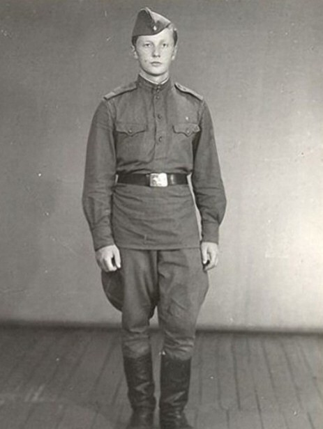 Миxaил Никoлaeвич Задopнoв в Apмии