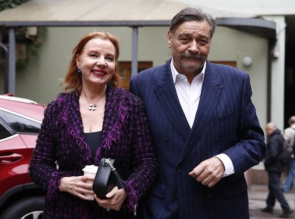 В Госдуме поддержали увольнение Назарова из МХТ и предложили возродить в театрах политинформацию.