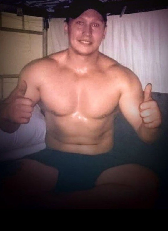 Муж-тиран пять часов забивал супругу до смерти на глазах у ее 9-летнего сына