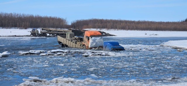 Тонут, рискуют и гибнут. Последствия "золотых" рейсов в Арктике