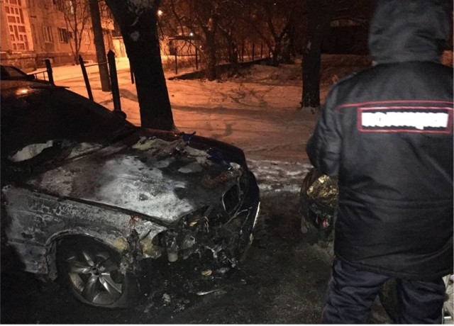 В Челябинске у водителя скорой, выступающего за улучшение условий труда, сгорел автомобиль