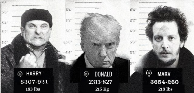 Трамп прибыл в тюрьму округа Фултон для того, чтобы сдаться властям и пройти через формальную процедуру ареста по делу о вмешательстве в выборы