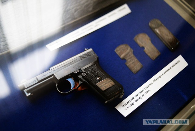 Медаль за пьянство, людоедство и "Черная кошка"