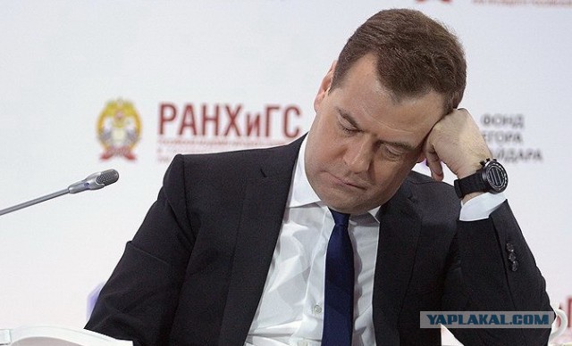 «Голодными россиянами управлять легче»
