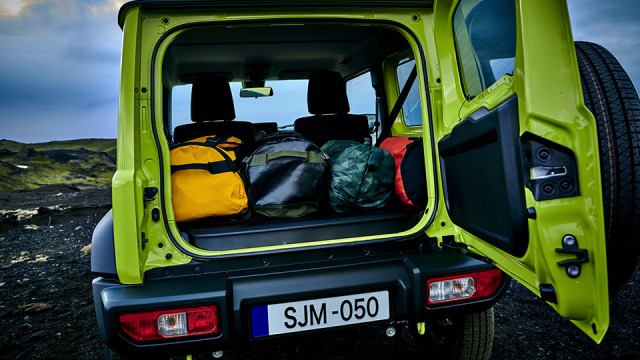 Новый Suzuki Jimny: журналисты раскрыли его стоимость