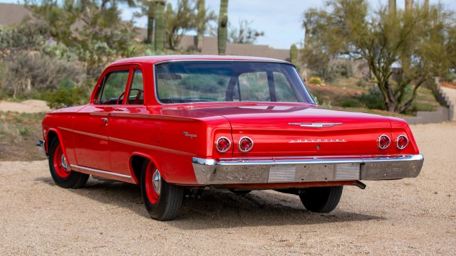 Американцы - 23. 1962 Imperial Crown. Красивых автофото пост