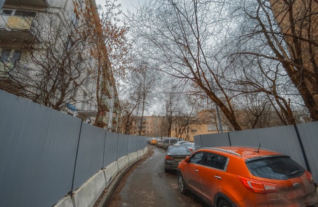 Каково было жить у подножья "Москва-Сити" в старых пятиэтажках? Большой фоторепортаж из расселенных домов!