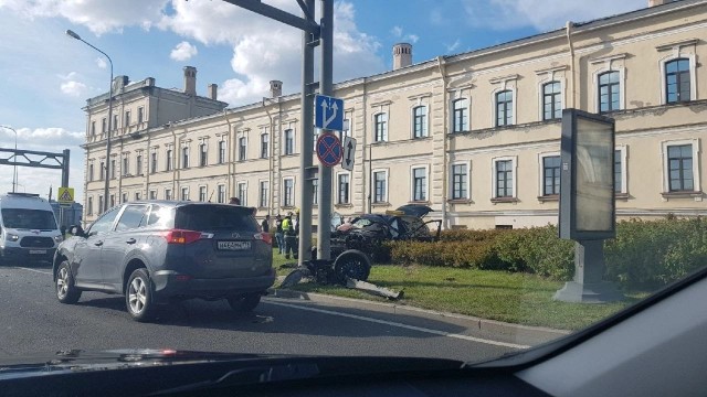 Хорошие и крепкие столбы в Санкт-Петербурге!