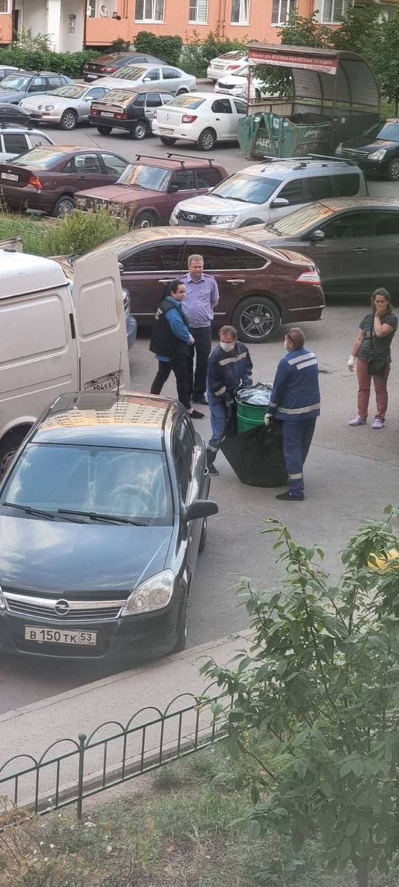 В Великом Новгороде молодой человек убил свою девушку из-за ревности и прятал расчлененное тело в бочке на балконе