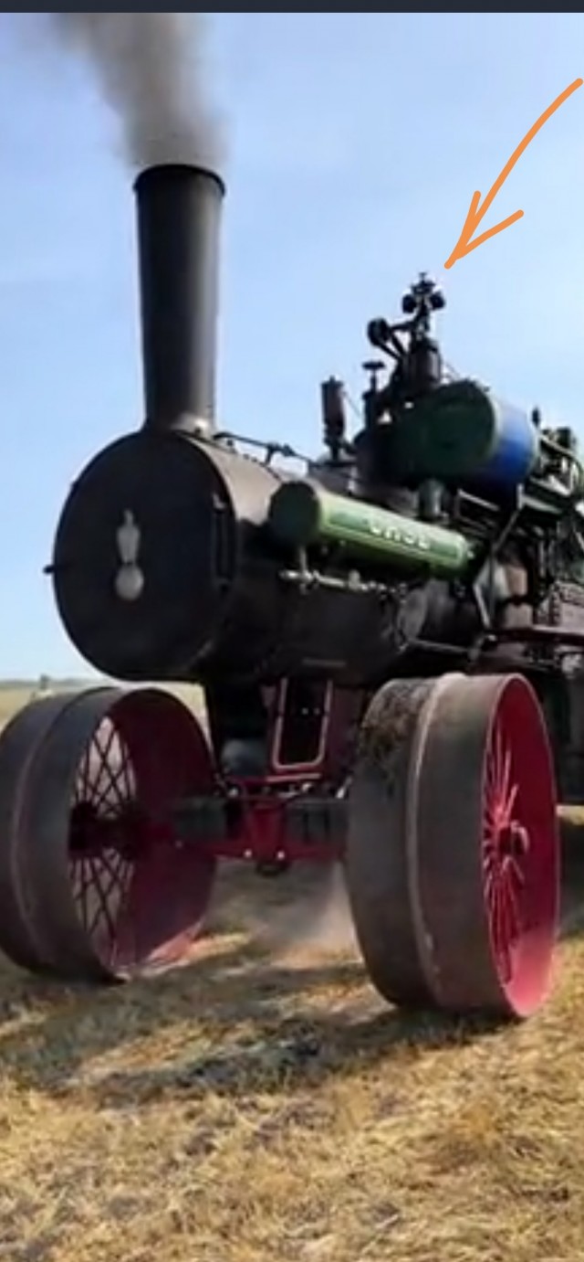 John deere выходит на поле