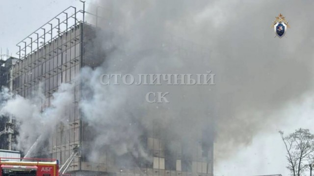 Мощный пожар на севере Москвы