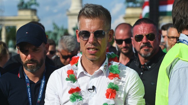 «Бегут с награбленным»: Мадьяр начал охоту на «олигархов» Орбана