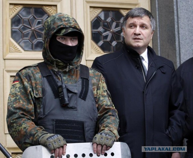 Во Львове уже демократия