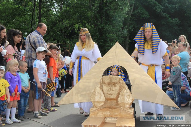 Парад детских колясок
