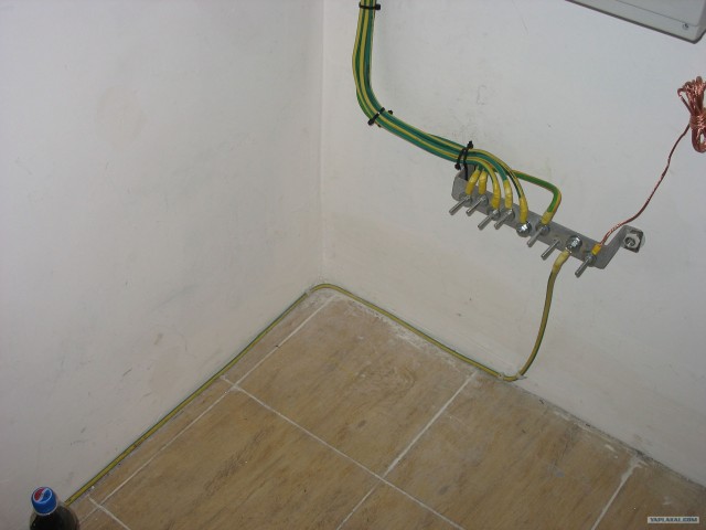 Как организована связь TELE2