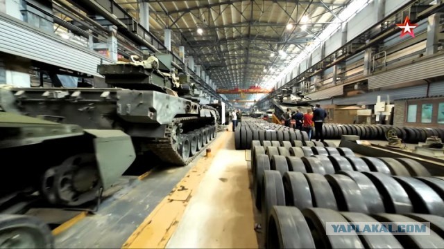 Сборка танков Т-14 "Армата" для опытно-войсковой эксплуатации