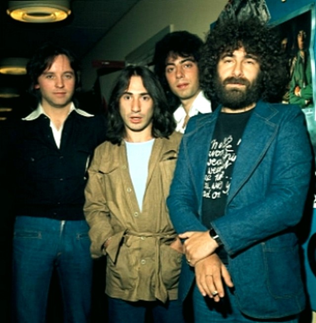 10cc, или 10 кубических сантиметров