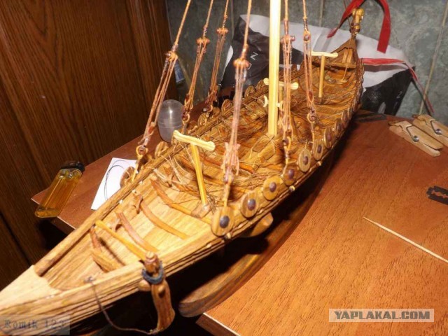 Корабль викингов