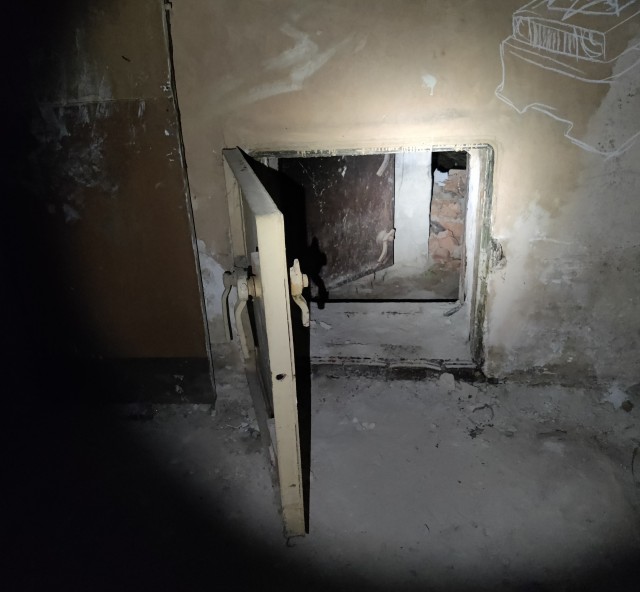 Двухэтажный бункер КГБ, заброшенный в 90-е годы