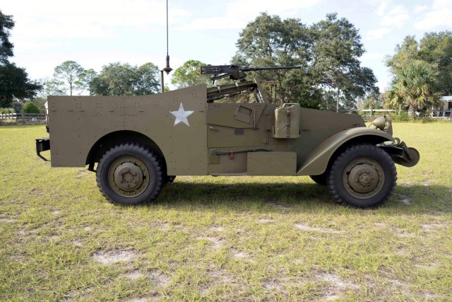 1942 White M3A1 Scout Car. Автопятница №140