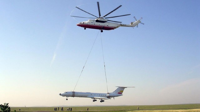 Американец купил старый Boeing за $220 000 и живет в нем в орегонском лесу