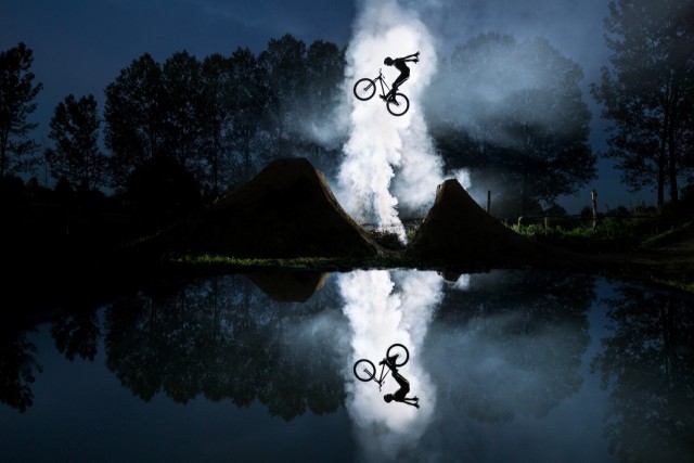 Шедевры экстремальной фотографии - победители крупнейшего фотоконкурса Red Bull Illume