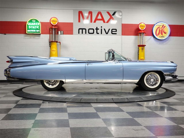 'CadMad' 1959 Cadillac Eldorado Brougham. Своеобразных автофото пост.