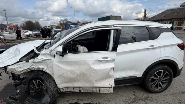 Дама закрутилась