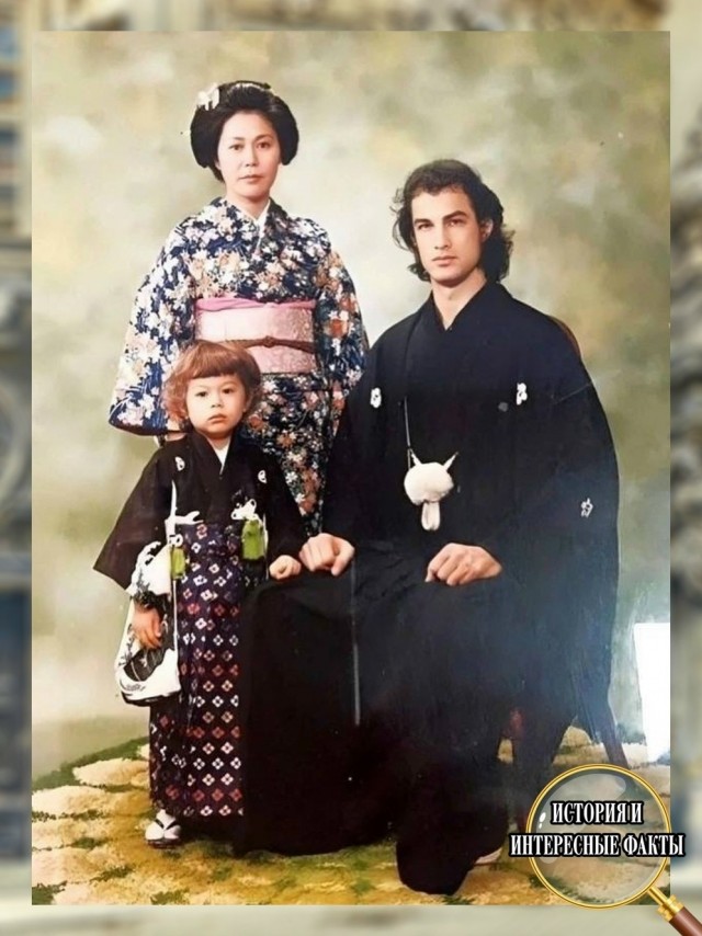 *БАЯН*Стивен Сигал с первой семьёй.