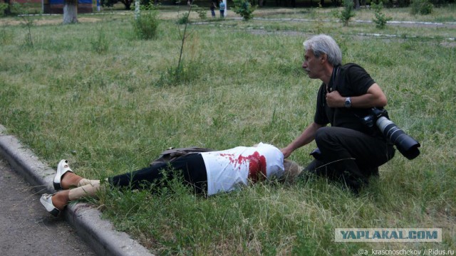 Славянск - снаряд попал в детскую поликлинику
