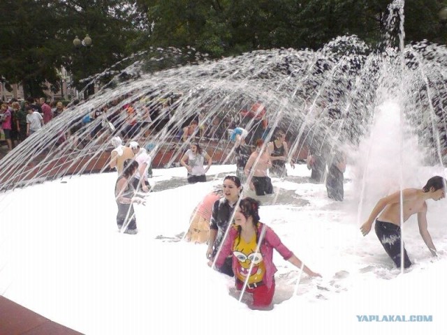 Водные процедуры у Кремля.
