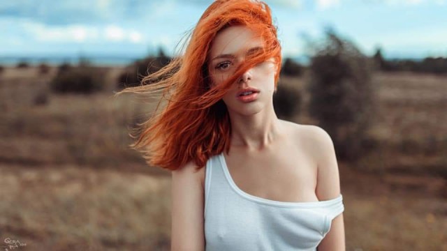 10 фото солнечных сударынь, коллеги!