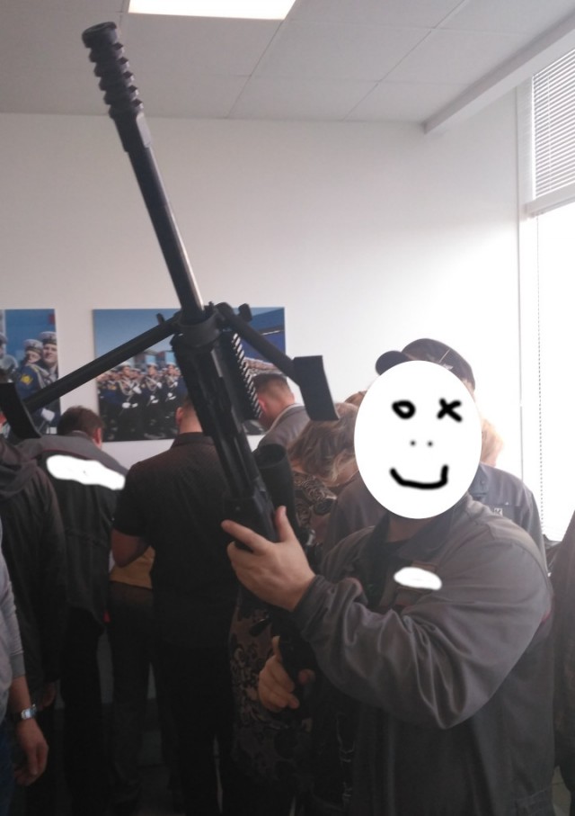 Оружейный  пост хвастовства