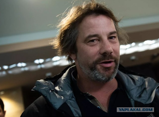 В интернете вспомнили, как 30 лет назад солист группы Jamiroquai Джей Кей расстался с Вайноной Райдер