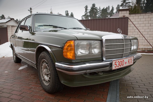 Mercedes W123 32-летний.