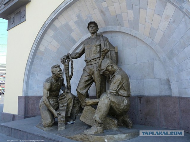 Какие прозвища дают памятникам в России