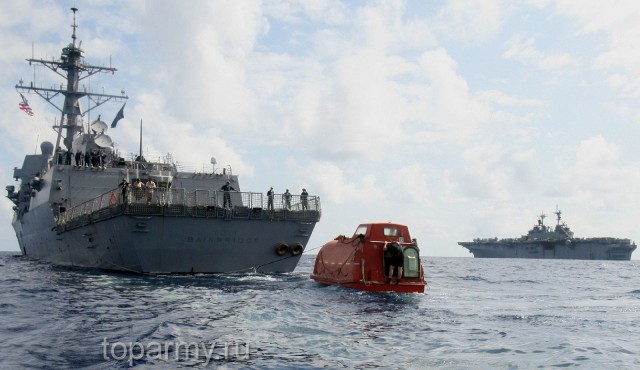Жил отважный капитан, захват сомалийскими пиратами американского контейнеровоза «Маерск Алабама», в апреле 2009 года