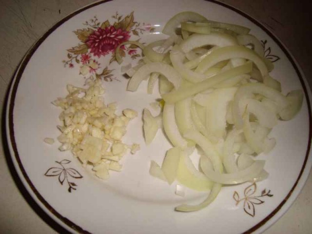 Кус-кус с овощами, кешью и курицей
