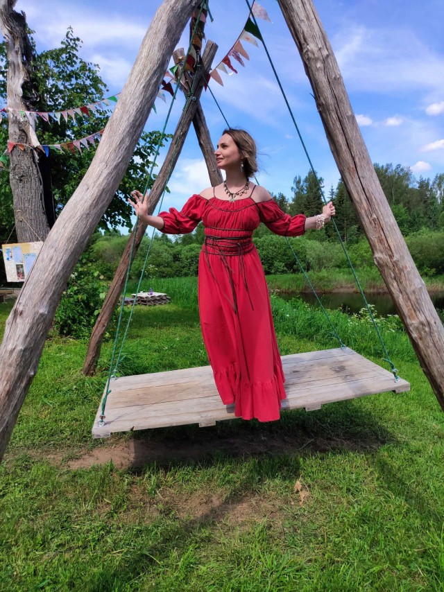 Жара, а многие женщины на улице в джинсах, почему?