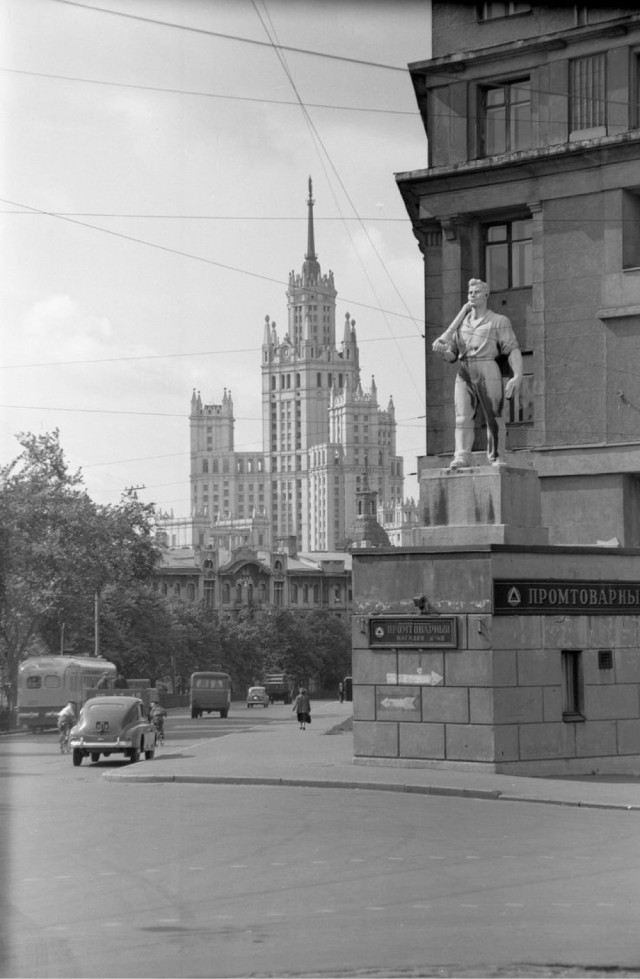 Москва и москвичи. Двадцатый век. 28.03.25