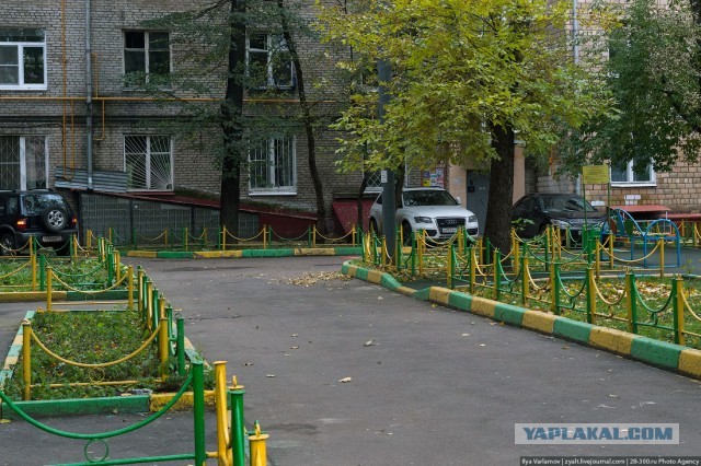 Раскраска серых домов и зданий