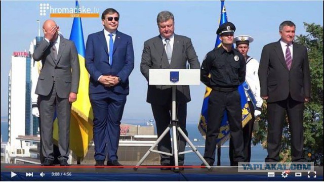 С кого пиджачок снял?