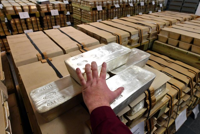 В США заговорили о блокировке золотого запаса России