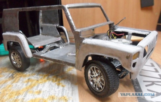 Автомодель Hummer H3 из жести